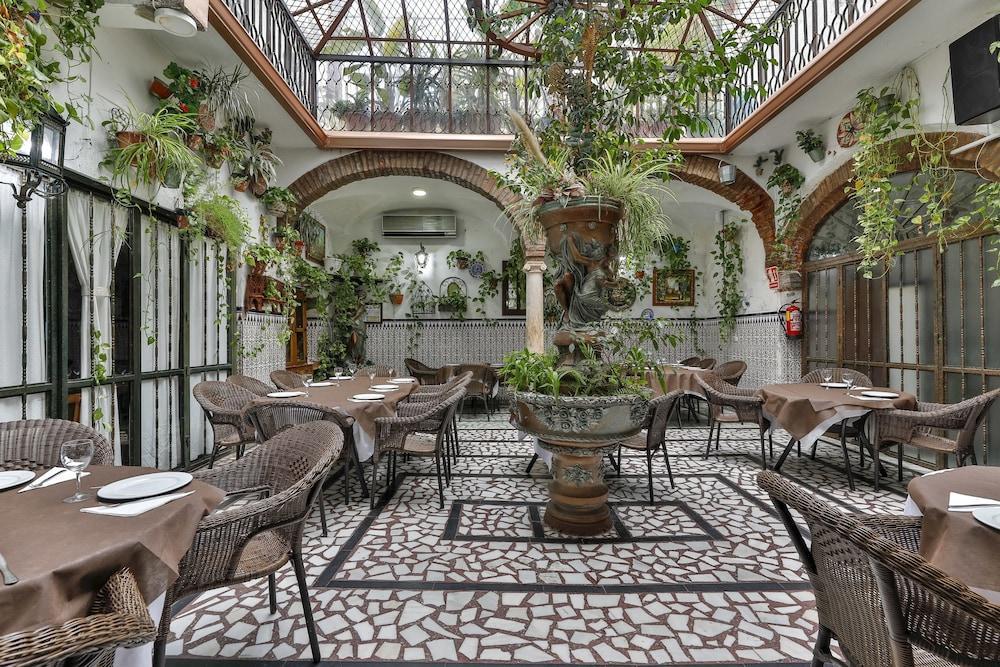 Hotel Las Palmeras By Vivere Stays Zafra Zewnętrze zdjęcie