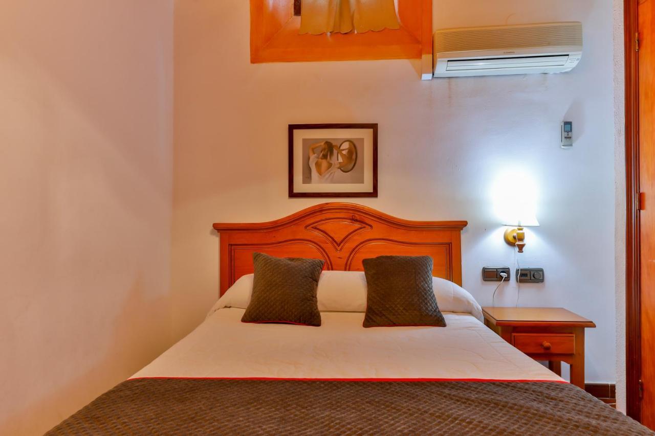 Hotel Las Palmeras By Vivere Stays Zafra Zewnętrze zdjęcie